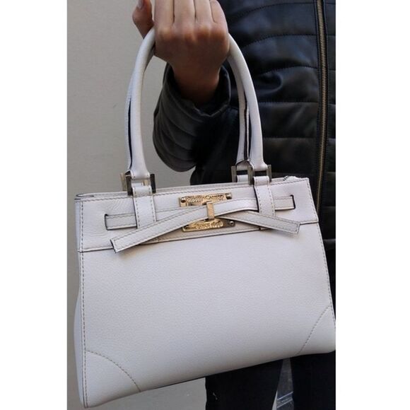 NEW YORK &COMPANY SMALL WHITE HAND BAG WITH SHOULDER STRAP - Picture 1 of 16